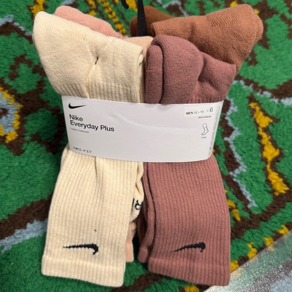 Nike Other - NWT 6-Pack Nike Dri-Fit Everyday Plus Crew Socks Size XL 12-15